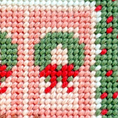 Continental Stitch Needlepoint, Basic Needlepoint Stitches, Needlepoint Vs Cross Stitch, Learn To Needlepoint, Needlepoint Patterns For Beginners, Christmas Needlepoint Patterns, Needlepoint Stocking Patterns, How To Needlepoint For Beginners, Needlepoint Stitches Tutorials