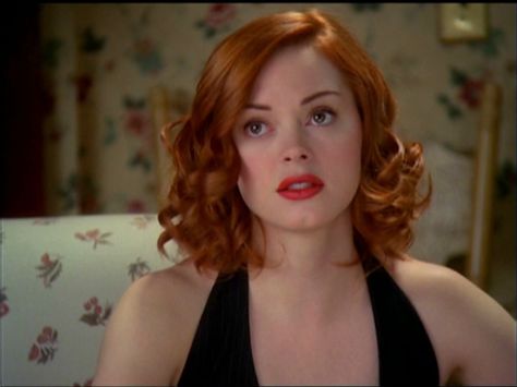 Season 4 (Charmed Again, Part 1 ) Season 4 (Charmed Again, Part 2 ) Paige Charmed, Chica Punk, Charmed Tv Show, Playboy Logo, Charmed Tv, Charmed Sisters, Isabelle Huppert, Rose Mcgowan, Beautiful Red Hair