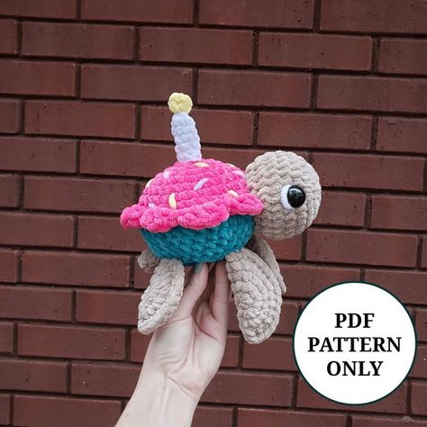 Cupcake Turtle Crochet Pattern PDF Download Beginner Friendly Amigurumi Crochet toys free patterns easy #crochettoysfreepatternseasy #crochet #crochettoy #crochetpattern #crochetpatterns 4.737 Ice Cream Turtle Crochet, Cupcake Crochet, Turtle Crochet Pattern, Crochet Cupcake, Turtle Crochet, Keychain Pattern, Easy Crochet Animals, Confection Au Crochet, Crochet Turtle