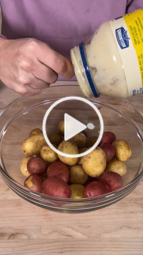 Mayo Roasted Potatoes, Roasted Potatoes With Mayonnaise, Red Potatoes Oven, Roasted Red Potatoes, Mayonnaise Recipe, Roast Potatoes, Red Potatoes, Roasted Potatoes, Interesting Food Recipes