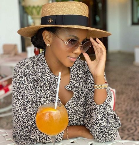 Classy Hats, Fashionable Work Outfit, Classy Outfits For Women, Sassy Outfit, Black Femininity, Effortlessly Chic Outfits, Latest African Fashion Dresses, Outfits With Hats, Summer Fashion Outfits