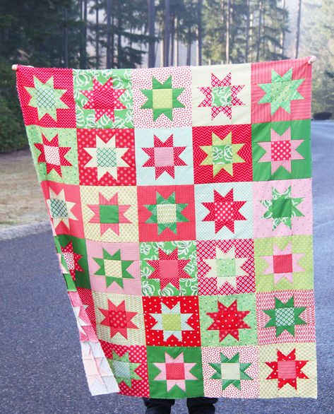 Christmas Present Quilt, Christmas Tree Quilt Pattern, Tree Quilt Pattern, Free Quilt Tutorials, Cluck Cluck Sew, Christmas Tree Quilt, Stars Quilt, Falling Star, Christmas Quilt Patterns