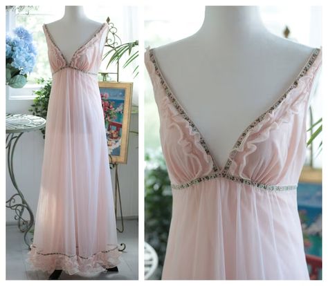 Nightgown Long, Empire Waist Gown, Night Gown Dress, Women's Nightgowns, Gunne Sax, Vintage Fits, Lingerie Dress, Dress Gown, Nightgowns