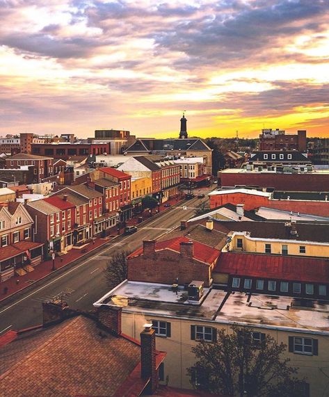 Philadelphia, Pennsylvania, Chester County, West Chester. Chester County Pennsylvania, Chester University, West Chester University, Dream Place, West Chester, Daily Pictures, Market Street, Philadelphia Pennsylvania, City Life