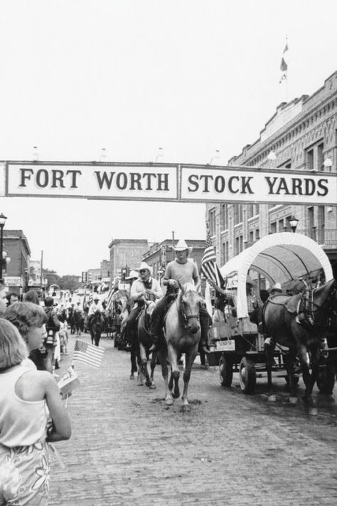 RSM Design completed Environmental Graphic Design, Wayfinding Signage Design, Placemaking Design, and Master Sign Programs for the Fort Worth Stockyards. Fort Worth Texas Aesthetic, Vintage Texas Aesthetic, Modern Cowboy Aesthetic, Cowgirl Office, Ft Worth Stockyards, Rsm Design, Frat Formal, Texas Aesthetic, Bee Ideas