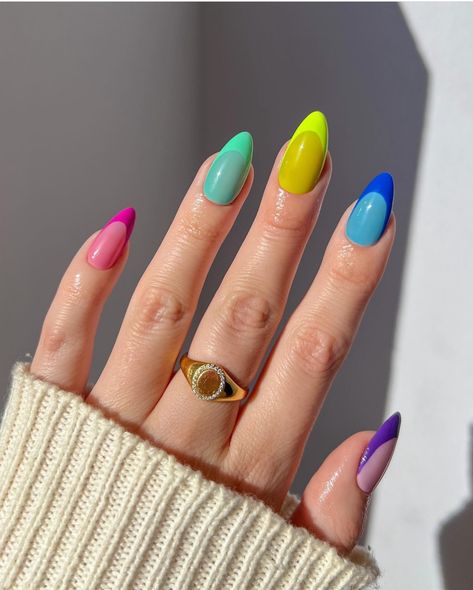 Summer French Tips, Neon Nail Art Designs, Classic Nail Designs, Neon Nail Art, Glamorous Nails, Classic Nails, Crazy Nails, Jelly Nails, Rainbow Nails