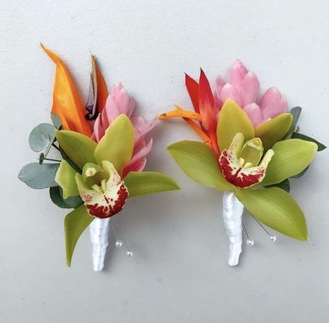 Tropical Boutonniere, Bridesmaid Bouquet Ideas, White Orchid Bouquet, Tropical Wedding Bouquets, Tropical Wedding Inspiration, Jamaica Wedding, Tropical Wedding Flowers, Orchid Bouquet, Bouquet Ideas