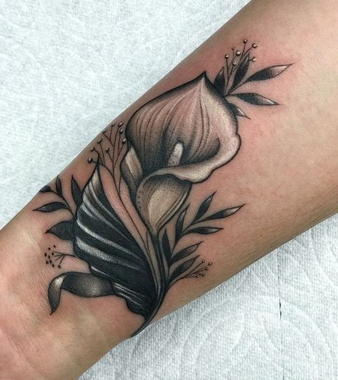 Flower Cover Up Tattoos, Tattoo Cover Up Ideas, Cover Up Ideas, Cover Up Tattoos For Women, Wrist Tattoo Cover Up, Flower Wrist Tattoos, Foot Tattoos For Women, Tattoos For Women Flowers, Up Tattoo