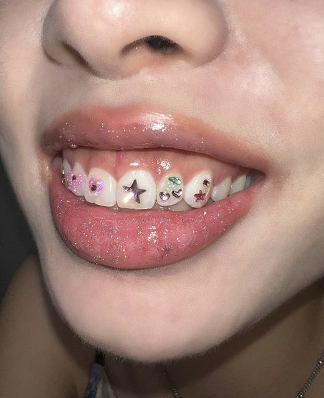 #toothgems #gemstones #smile #teethjewelry #southkorea #seoul #hongdae #explore #aesthetic Teeth Games, Seoul Hongdae, Seoul Instagram, Pretty Teeth, Grillz Teeth, Explore Aesthetic, Diamond Teeth, Glitter Bomb, Teeth Jewelry