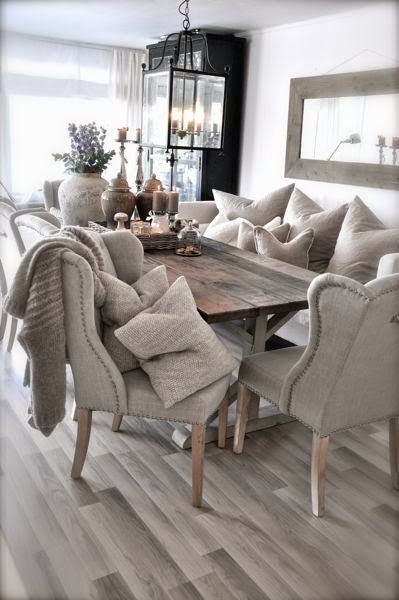 Little Brags: Sharing "Must See" Blogs With You Farmhouse Dining Room Table Decor, Rural Kitchen, Dining Room Table Decor Ideas, Dining Room Trends, Farmhouse Dining Rooms Decor, Nook Table, Farmhouse Dining Room Table, Dining Room Cozy, Country Dining Rooms