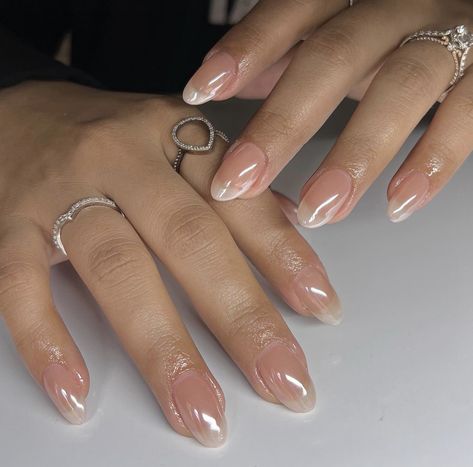 Glaze Ombre Nails, Chrome Transparent Nails, Milky Nails With Chrome, Clear Nail With Chrome, Glazed Milky Nails, French Tip Glazed Nails, Chrome On Clear Nails, Clear Chrome Nails Designs, Short Transparent Nails