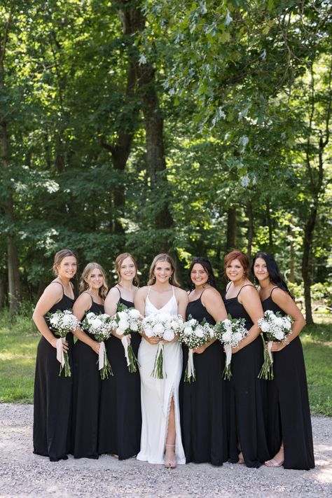 Black Bridesmaid Dresses Spring Wedding, Black Bridesmaid Dresses With Blue Flowers, Black Bridesmaid Dresses Spring, Bridesmaid Flowers Simple, Bridesmaids Dresses Spring Wedding, Simple Bridesmaid Bouquets, Bridesmaid Dresses White, Bridal Party Bouquets, Black Bridesmaid