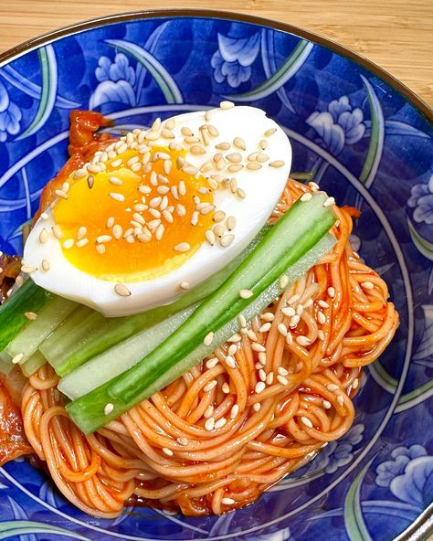 bibimmyeon (Korean cold spicy noodles) Spicy Cold Noodles, Noodles Spicy, Wheat Noodles, Cold Noodles, Korean Cooking, Chilli Paste, Spicy Noodles, Soft Boiled Eggs, Chili Paste