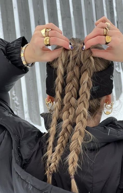 Curly Hair Skiing, Excursion Hairstyles, Ski Hairstyles Helmet Long Hair, Three Braids Hairstyle, Hairstyles For Skiing, Snow Hairstyles, Skiing Hair, Ski Hairstyle, Skiing Hairstyles