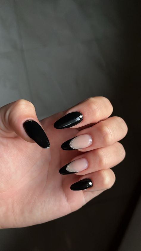 French Tip One Nail Design, Black Acrylic Nails, White Acrylic Nails, Her Nails, Nails Only, Nails Desing, Girls Nails, Silver Nails, Prom Nails