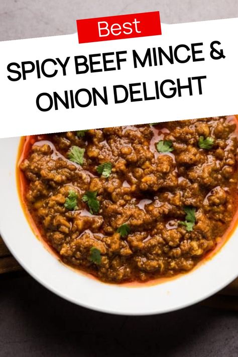 Spicy beef mince and onions in a rich sauce garnished with herbs. Spicy Minced Beef Recipes, Beef Sauce Recipes, Black Pepper Sauce Recipe, Black Pepper Sauce, Minced Beef Recipes, Pepper Sauce Recipe, Minced Meat Recipe, Beef Sauce, Minced Beef