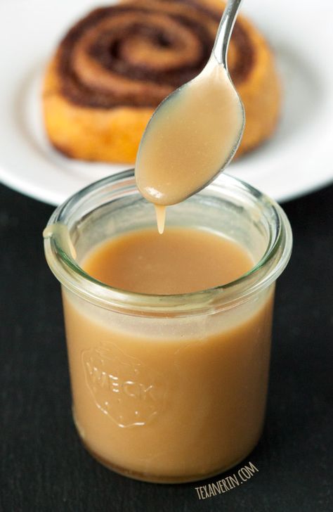 Bourbon Caramel Sauce, Maple Caramel, Bourbon Caramel, Maple Syrup Recipes, Magic Shell, Red Rabbit, Maple Bourbon, Caramel Recipes Sauce, Paleo Desserts