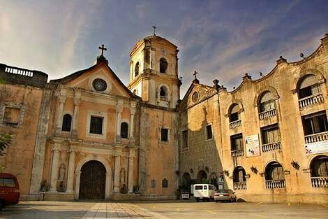 San Agustin Church San Agustin Church Manila, San Agustin Church, Black Nazarene, Rococo Architecture, Intramuros Manila, Fort Santiago, Filipino Architecture, Church Backgrounds, Diy Photo Book