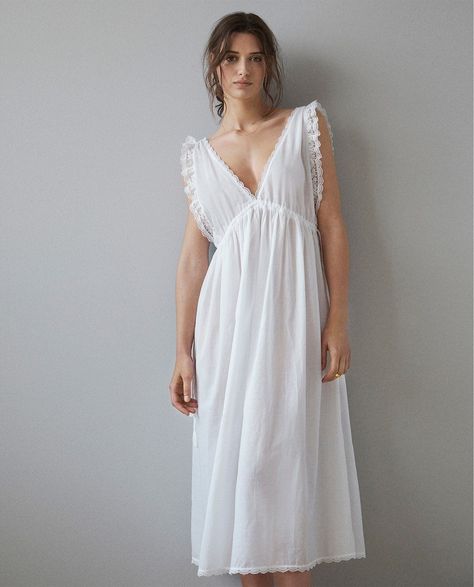 Nightgown Aesthetic, Gaun Koktail, Linen Nightgown, Cotton Night Dress, Nightgown Pattern, Women's Loungewear, Night Dress For Women, Night Night, Lounge Dress