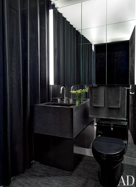 Contemporary Bathroom by MR Architecture  + Decor in New York, New York | archdigest.com Black Painted Walls, Dark Bathrooms, Black And White Bathroom, Black Bathroom Accessories, Black Toilet, Design Line, Home Luxury, New York Apartment, Powder Rooms