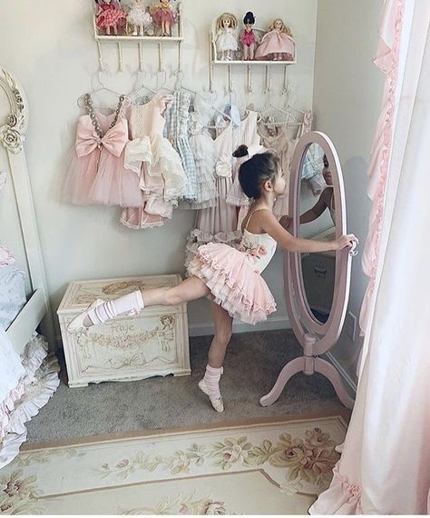 Vogue Kids, Baby Room Inspiration, Princess Room, Future Mom, Big Girl Rooms, Best Picture, Mommy Life, Ootd Hijab