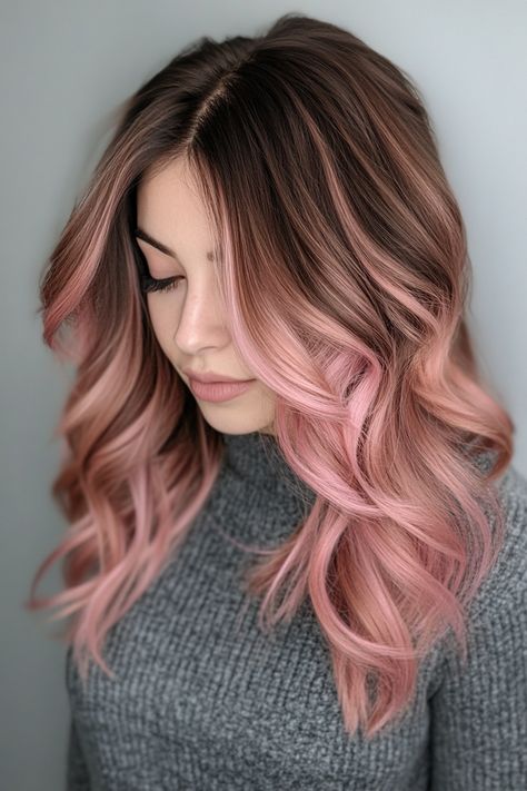 Hair Color Designs Short Hair, Subtle Pink Balayage, Hair Dye Ideas For Brunettes Highlights, Ombre Curtain Bangs, Cute Hair Dye Ideas For Brunettes, Rose Gold Brunette Hair, Subtle Hair Dye, Rose Gold Balayage Brunettes, Locks With Bangs