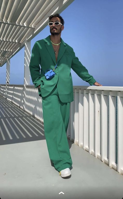 Green Fashion Outfits Men, Monochrome Aesthetic Outfits Men, Jacquemus Suit, Guys Prom Outfit, Gala Outfit, Classy Suits, Mens Outfit Inspiration, Mens Fashion Streetwear, Stylish Mens Outfits