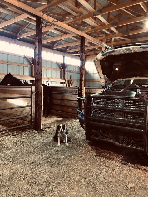 Barn stuff, truck stuff Cowboy Truck, Trucks Wallpaper, Western Wallpaper, Inspo Pictures, Country Fits, Cowgirl Stuff, Yee Yee, Farm Lifestyle, Alcohol Party