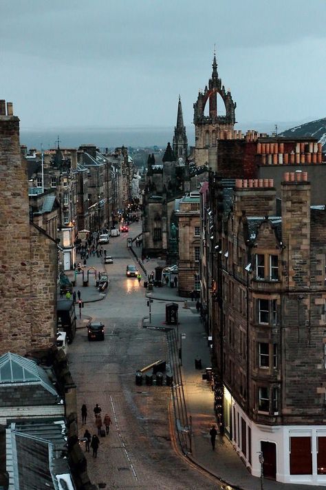 Edinburgh Edinburgh Aesthetic, Old Town Edinburgh, Spaces Architecture, Architecture Aesthetic, Photography Music, Snowdonia, Aesthetic Background, Photography Aesthetic, Edinburgh Scotland