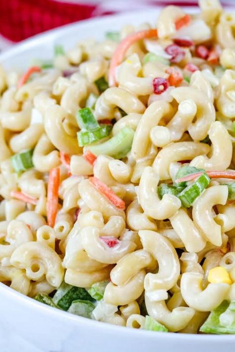 Macaroni Salads, Easy Macaroni Salad, Camping Foods, Chopped Vegetables, Best Macaroni Salad, Easy Macaroni, Macaroni Salad Recipe, Scalloped Potato Recipes, Tasty Meals