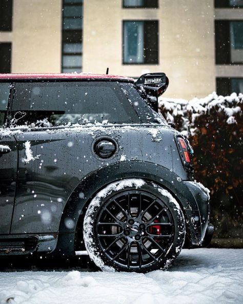 Mini Cooper Graphics, Mini Cooper Works, Mini Cooper Sd, Mini Countryman, Car Projects, Mini Cooper S, Mini Cars, My Dream Car, Car Photography