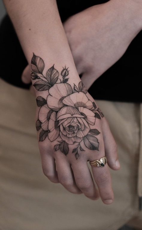 beautiful rose tattoo Beautiful Arm Tattoos, Patchwork Sleeves, Side Neck Tattoo, Rose Hand Tattoo, Special Tattoos, Hand Tats, Forearm Tattoo Design, Hand Tattoos For Women, Stylist Tattoos