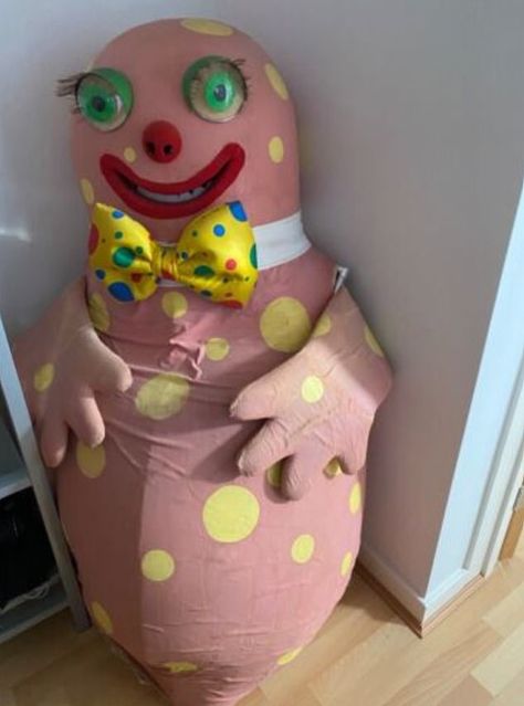 Original Mr Blobby BBC costume from the 1990s attracts bids of up to £60,000 Check more at https://newscnnn.com/original-mr-blobby-bbc-costume-from-the-1990s-attracts-bids-of-up-to-60000/ Mr Blobby, Rubber Outfit, Sports Celebrities, Top Celebrities, Kid Character, The 1990s, British History, Top News, 25 Years Old