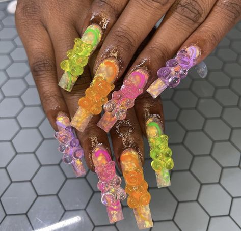 Funky Nail Designs, Best Press On Nails, Custom Press On Nails, Nails Stiletto, Colored Acrylic Nails, Glow Nails, Nails Fake, Exotic Nails, Nail Tattoo