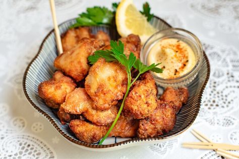 Air Fryer Chicken Karaage (Japanese Fried Chicken) — Food Network Canada Air Fryer Juicy Chicken, Karaage Chicken, Best Air Fryer Chicken, Chicken Air Fryer, Chicken Karaage, Japanese Fried Chicken, Crockpot Chicken Thighs, Peanut Butter Sandwich Cookies, Best Air Fryer