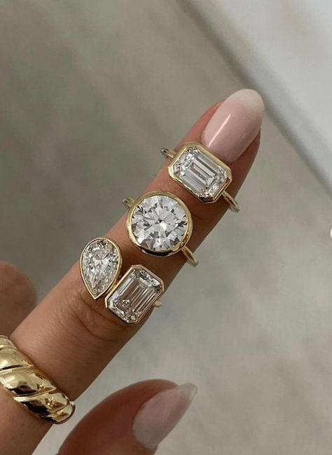 bezel set yellow gold engagement rings. solitaire engagement rings diamonds. toi et moi rings. Five Carat Engagement Ring, Bezel Set Toi Et Moi Ring, Ring Tips, Engagement Rings Solitaire, Tiffany Diamond Ring, Bezel Diamond Rings, Rings Solitaire, Solitaire Engagement Rings, Band Ideas