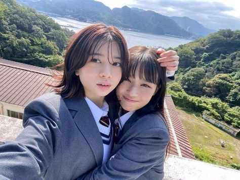 Kamisama No Ekohiiki, Hiyori Sakurada, Couple Poses Reference, Figure Poses, Aesthetic People, Instagram Feed Ideas, Body Poses, Action Poses, Pose Reference Photo