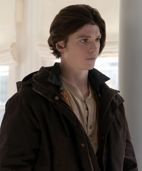 Jack Mulhern, Sean Berdy, Fan Theories, The Society, Shows On Netflix, Netflix Series, Serie Tv, New Moms, Gq