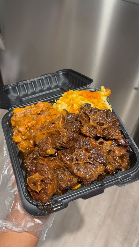 Oxtail Plates, Soul Food Aethstetic, Soul Food Dinner Party, Soul Food Plates, Ordered Food, Healthy Soul Food, Food Plates, Candied Yams, Food Order