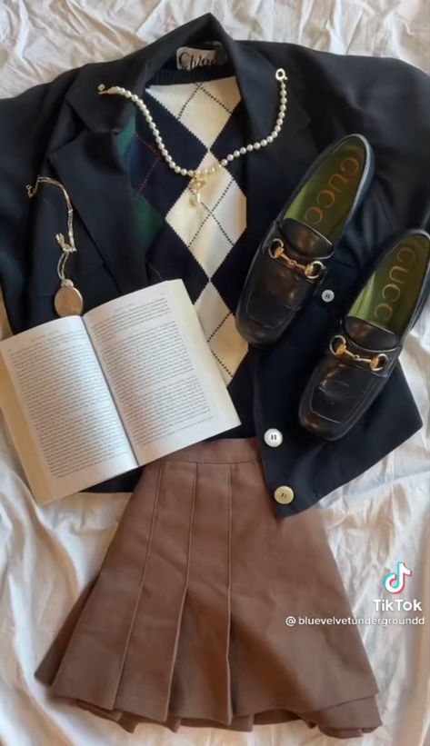 Law School Fashion, Law School Outfit, Law School Inspiration, Lawyer Fashion, Lawyer Outfit, Space Outfit, Prep Style, Concept Clothing, Preppy Girl