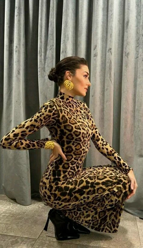 Cheeta Dress, Leopard Print Dress Outfit, Leopard Dress Outfit, Printed Dress Outfit, Cheetah Print Outfits, Brown Sequin Dresses, Tube Top And Skirt, Leopard Outfits, Cheetah Nails