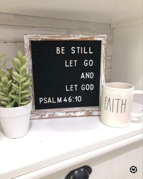 Simple Letter Board Quotes, Letter Board Quotes Bible, Short Positive Letter Board Quotes, Kitchen Letterboard Quotes, Christian Letterboard Quotes, Bible Verse Letter Board, Christian Letter Board Ideas, Christian Fall Letterboard, Christian Letter Board