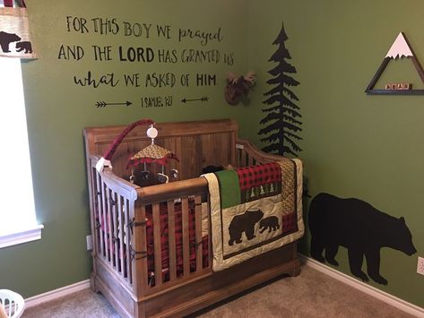 Lumberjack nursery Woodland Nursery Ideas, Cabin Nursery, Buffalo Plaid Nursery, Lumberjack Nursery, Plaid Nursery, Woodland Nursery Boy, Chico California, Baby Boy Room Nursery, Nursery Decor Boy