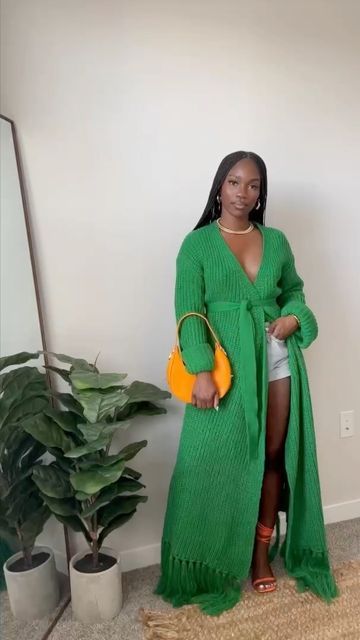 𝐃𝐎��𝐌𝐈𝐍𝐈𝐐𝐔𝐄 | content creator🌿 on Instagram: "styling this beautiful @hanifaofficial cardigan dress multiple ways! 💚 the construction of this piece is unmatched and the green is stunning in person. let me know which look is your fav! 💚 #hanifa #hanifacardigandress #fashionreel" Dress Multiple Ways, Cardigan Dress, Cardigan Outfits, Girls World, Fall Fashion Outfits, Dress With Cardigan, Kimonos, Content Creator, How To Look Pretty