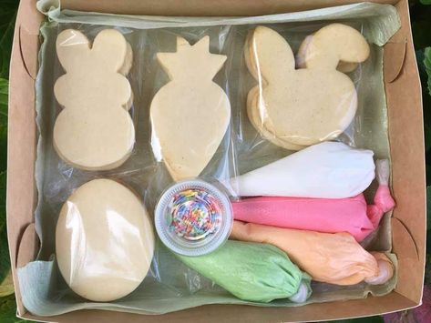 Easter Cookie Kits, Easter Platter, Diy Cookies, Cookie Kits, Cookie Decorating Kit, Cookie Decorating Kits, Easter Sugar Cookies, Cookies Theme, Easter Sweets