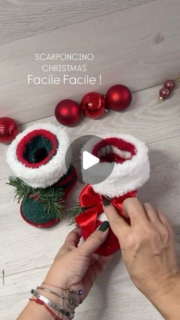 Orvem Packaging on Instagram: "Guarda che bella idea 💡 

Facile facile …. 
🎄Scarponcino di Natale contenitore, per dolcetti, torroncini oppure per nascondere un regalo prezioso 😍

Provaci e facci sapere se ti e’ piaciuto 👌😉

#natale #christmas #noel #idee #creatività #artcreative #scarpone #scarponcino #babbonatale #packaging #pasticceria #regali #surprise #artigianale #ideedinatale #gift" Diy Santa Decorations, Christmas Decorating Hacks, Grafting Plants, Decorating Hacks, Church Christmas Decorations, Christmas Decorations Diy Crafts, Christmas Crafts To Make, Santa Decorations, Fun Christmas Decorations