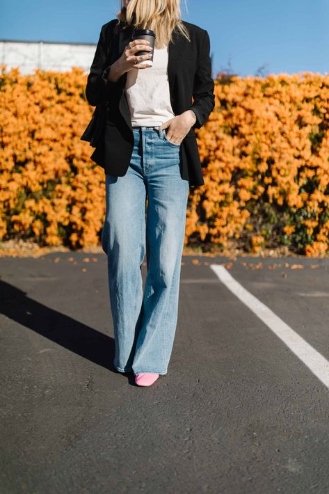 Pink Ballet Flats Outfit, Casual Flats Outfit, Sparkly Fashion, Ballet Flats Outfit, Mom Edit, Pink Ballet Flats, Slouchy Pants, Work Trip, Slouchy Jeans