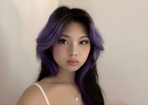 Half Colored Hair, Undercut Long Hair, Dyed Hair Purple, Hair Color Streaks, Shot Hair Styles, Haircuts Straight Hair, Hair Stylist Life, Dye My Hair, Hair Dye Colors