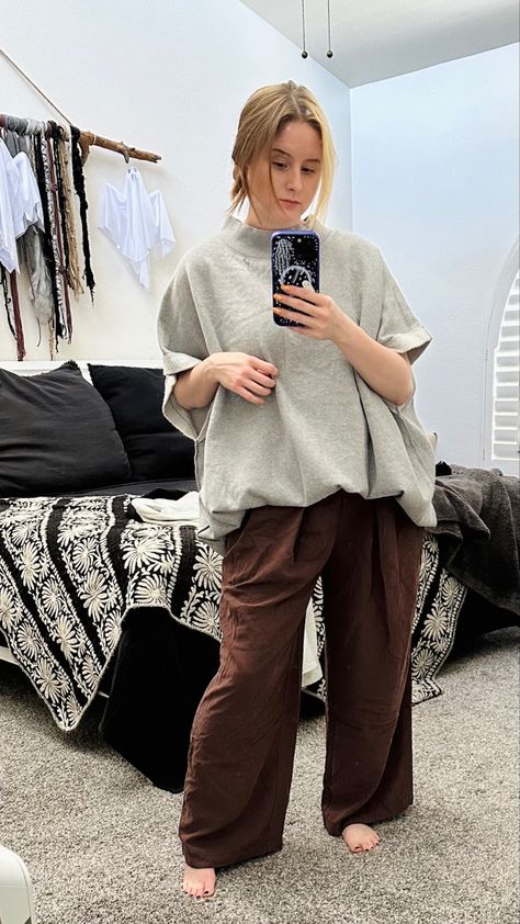 Free people maroon pants with free people gray sweatshirt cutoff 💕 Maroon Pants, Cut Off, Grey Sweatshirt, Free People, Fall Outfits, Grey, Sweatshirts, Pants