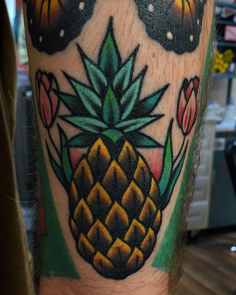 Heart And Soul Tattoo, Pinapple Tattoos, Pineapple Tattoo, Monster Tattoo, Tulip Tattoo, Soul Tattoo, Geniale Tattoos, Tiger Tattoo, American Traditional Tattoo